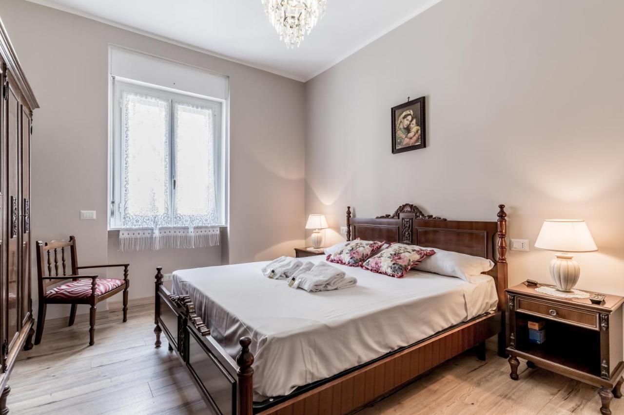 Apartment Bbhome History And Design In Testaccio District Rome