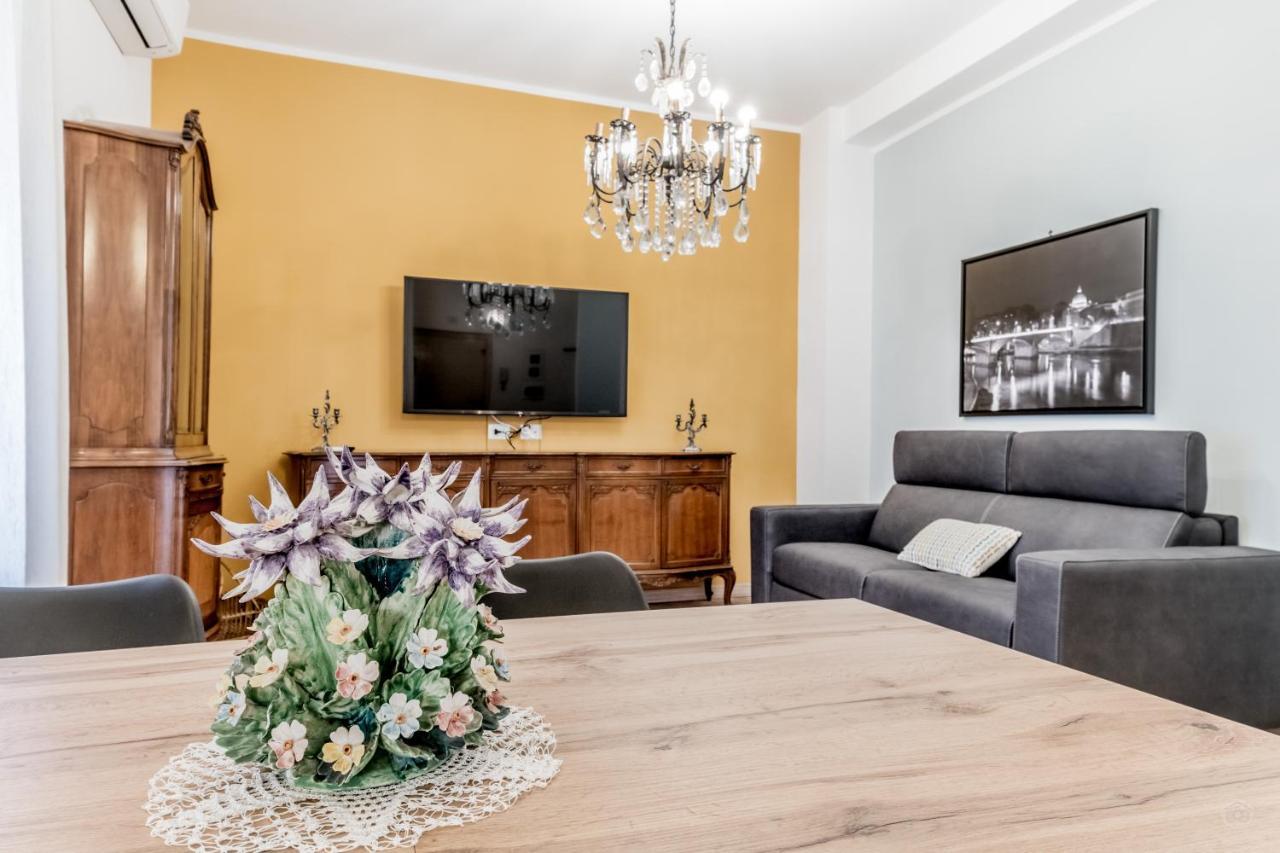 Bbhome History And Design In Testaccio District Apartment