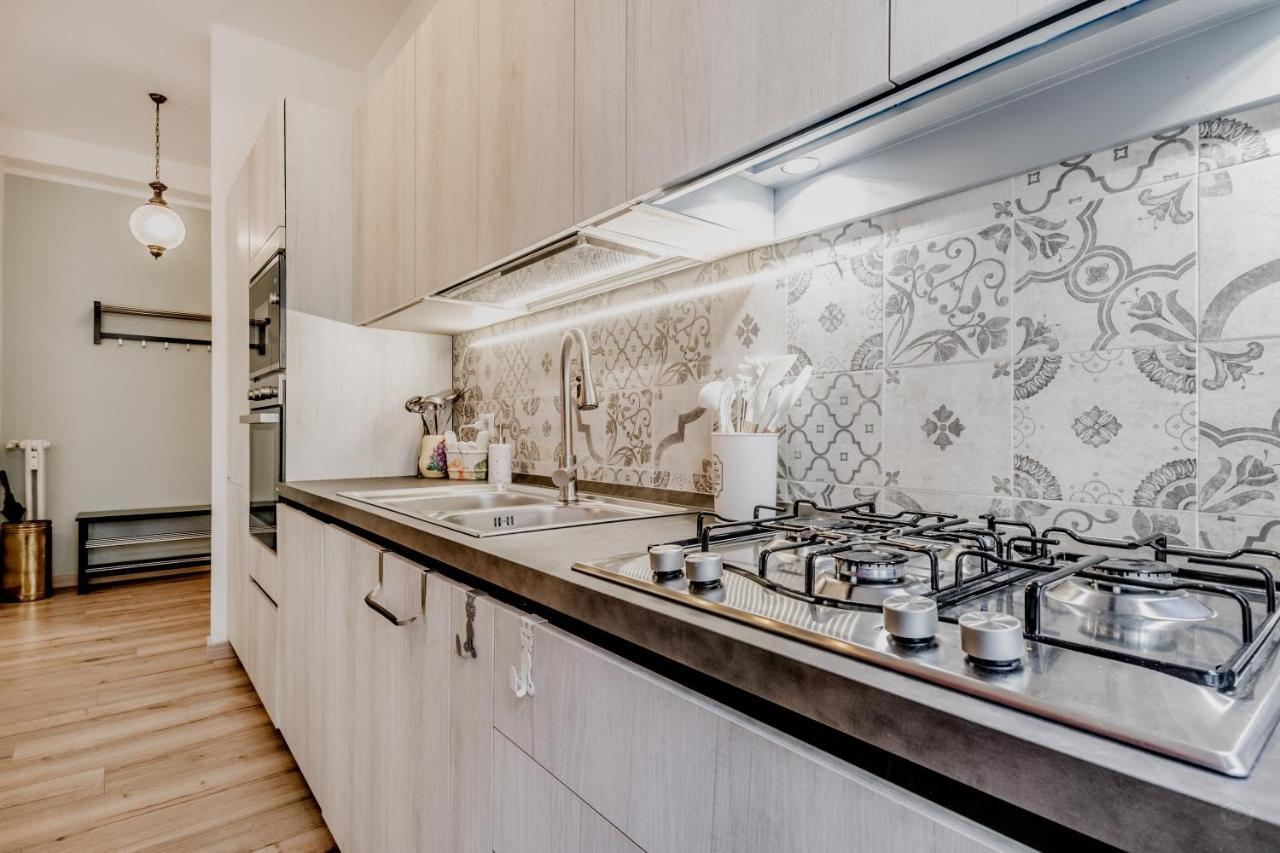 Apartment Bbhome History And Design In Testaccio District *